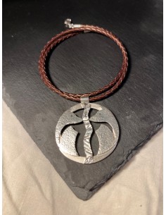 Colgante con Siluetas Zorros en plata de primera ley.