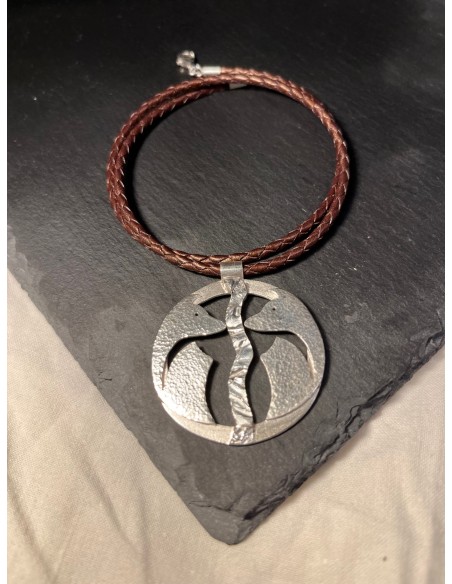 Colgante con Siluetas Zorros en plata de primera ley.